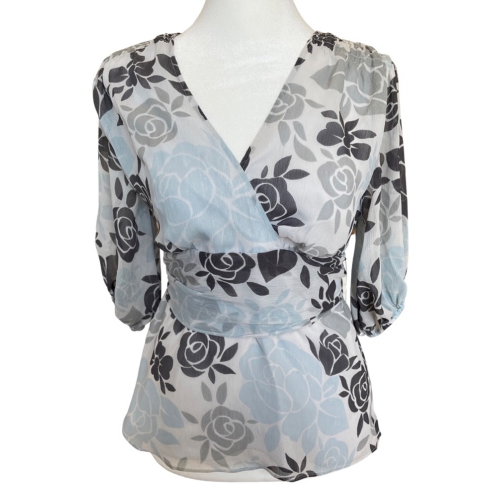 Daisy Fuentes elegant floral blouse with tie detail PS